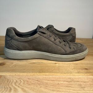 ECCO Soft 7 Shoes Mens Size 11-11.5 Gray Nubuck Leather Casual Sneakers Lace Up